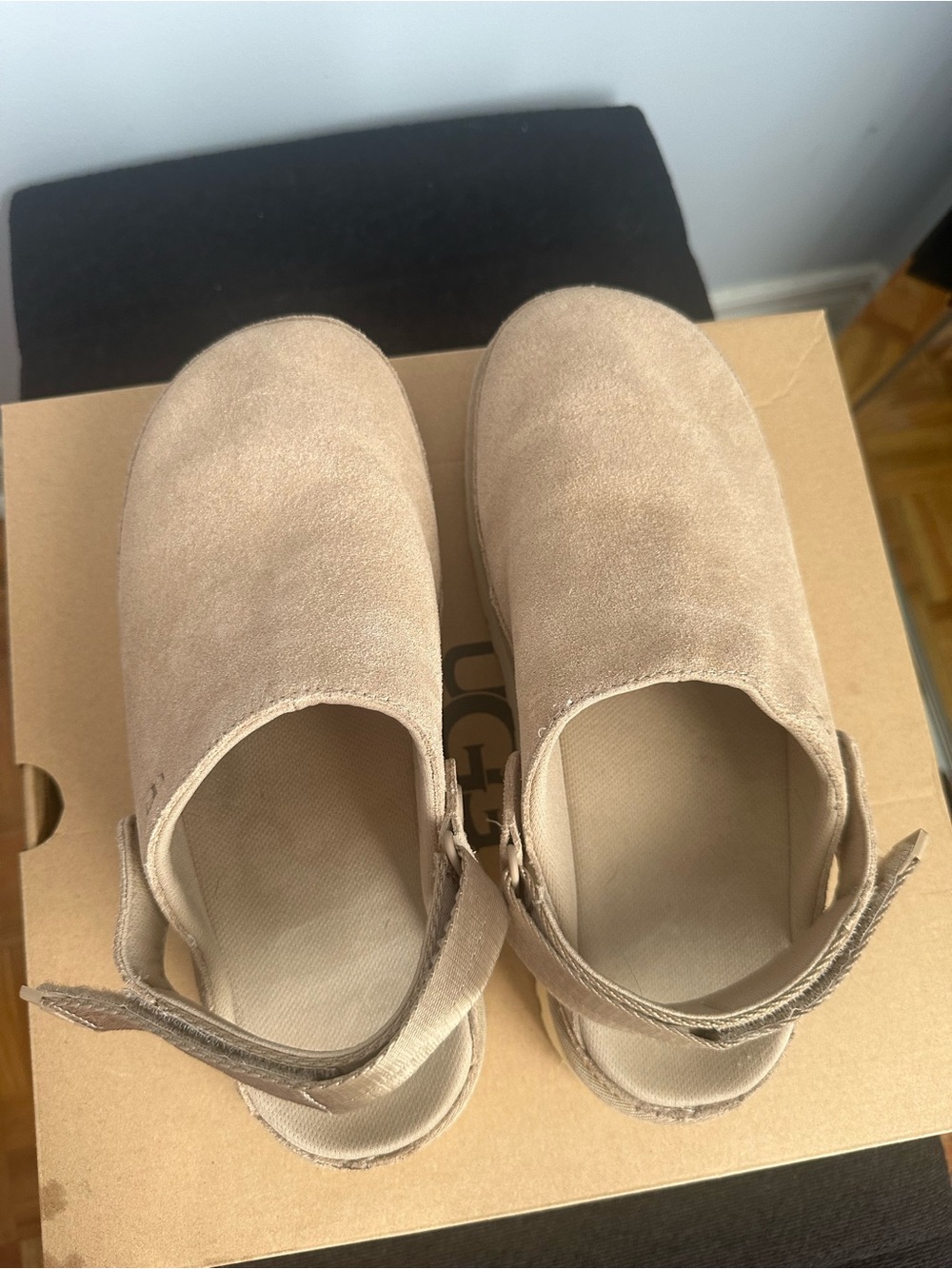 UGG Women's Goldenstar Clogs in Sand - Picture 5 of 5